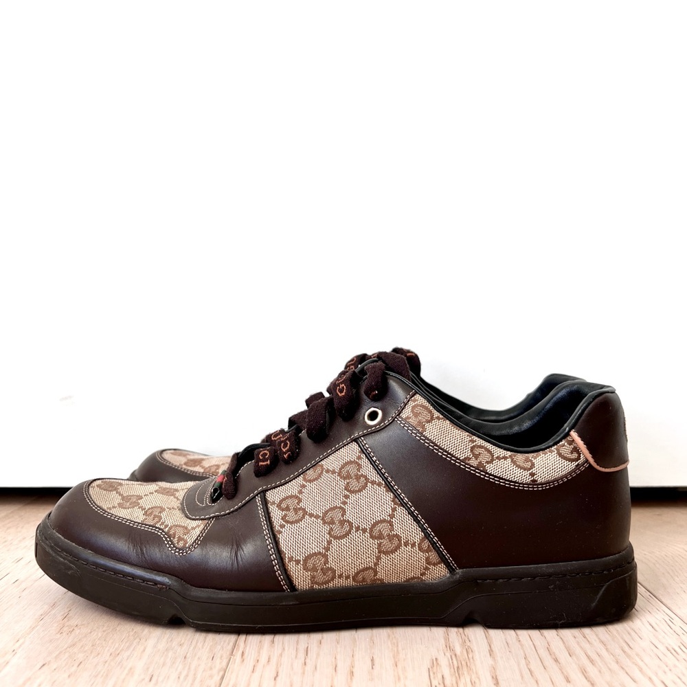 Gucci Men's Brown Monogram GG Signature Lace Low Sneakers